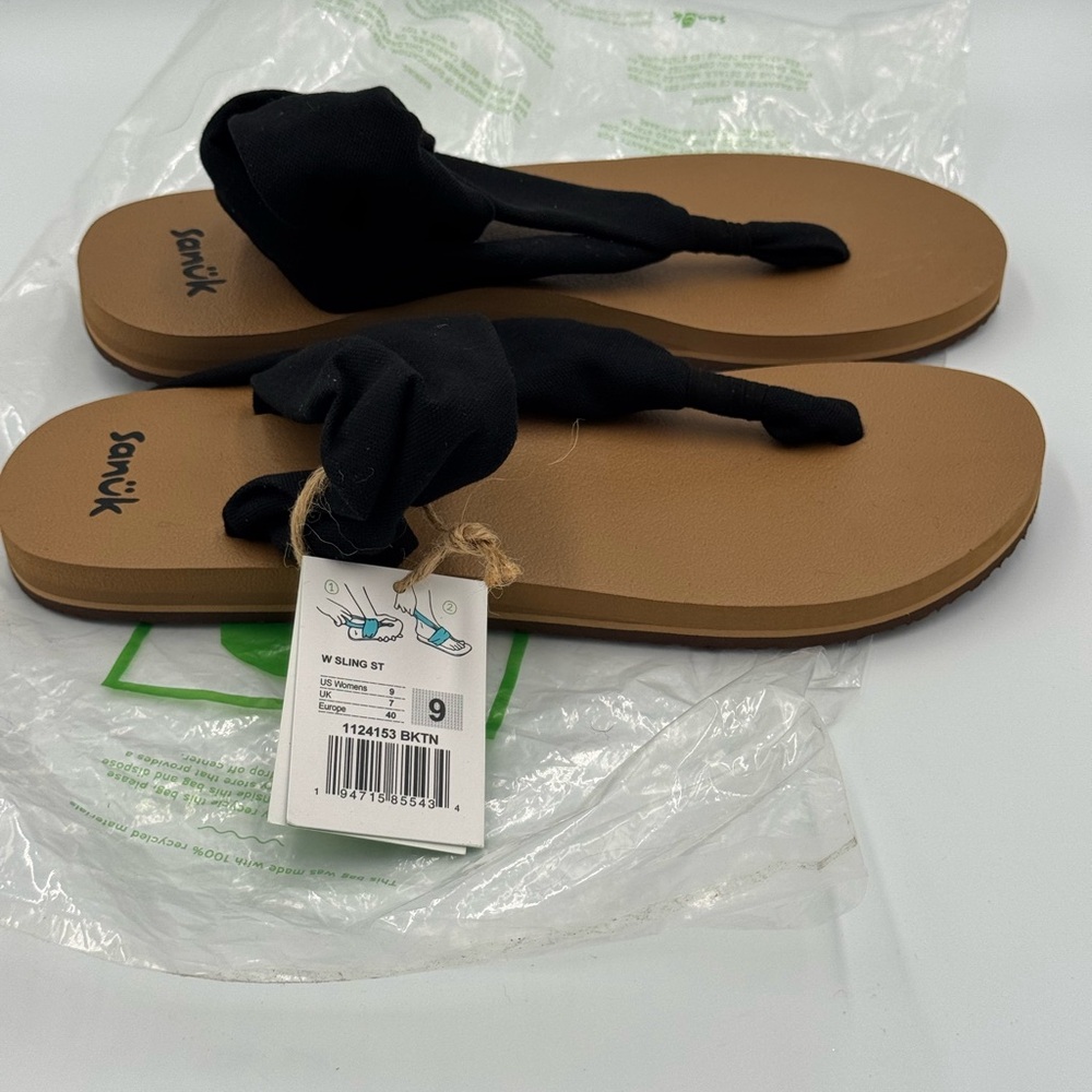 Sanuk Black and Tan Sling Thong Sandals Women’s 9 New with tags